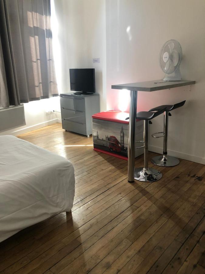 بيرون Som-Home المظهر الخارجي الصورة